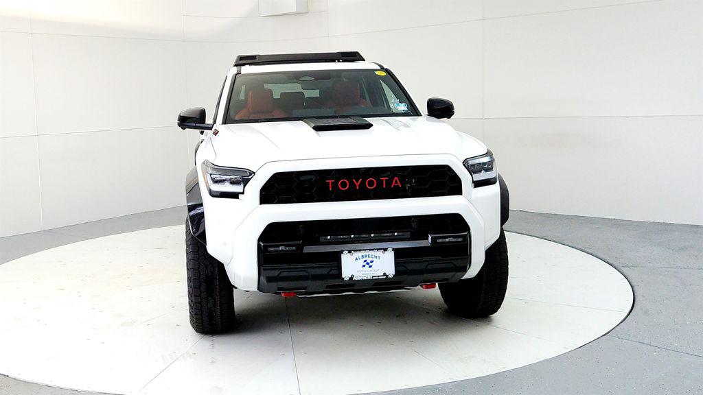 صورة 8 لـ 2026 Toyota 4RUNNER TRD PRO