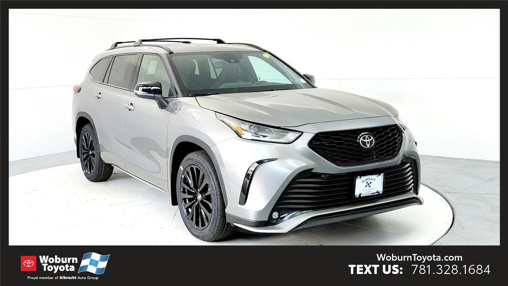 New 2026 Toyota Highlander XSE