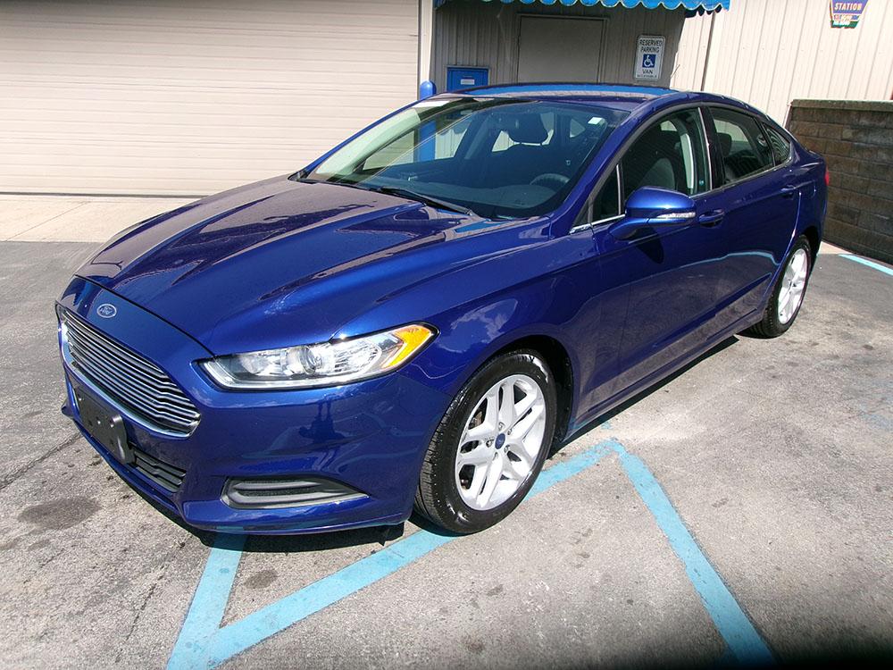 Used 2016 Ford Fusion SE