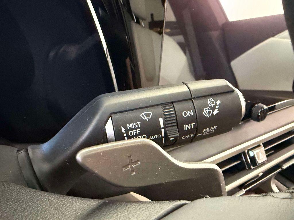 صورة مصغرة 34 لـ 2023 Lexus RX 350 PREMIUM