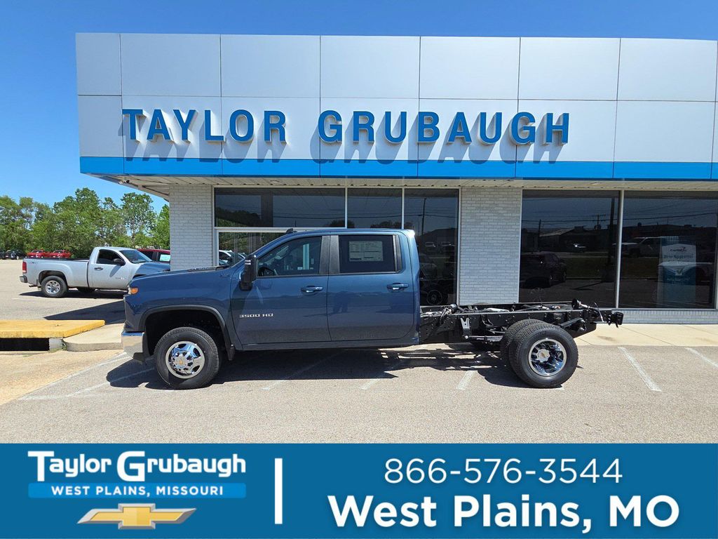 New 2026 Chevrolet Silverado 3500 LT