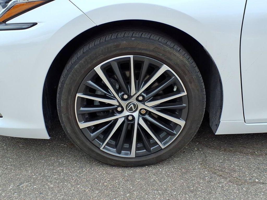 2024 Lexus ES 350 BASE photo 9