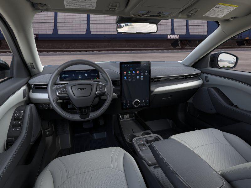 صورة 9 لـ 2026 FORD MUSTANG MACH-E PREMIUM