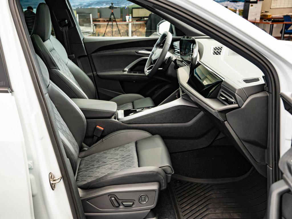 صورة مصغرة 24 لـ 2026 AUDI SQ5 3.0T PREMIUM PLUS