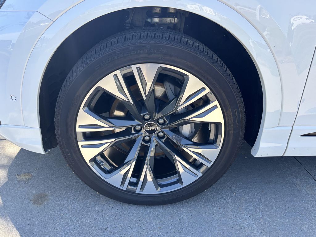 2025 AUDI Q8 55 PREMIUM 缩略图 13