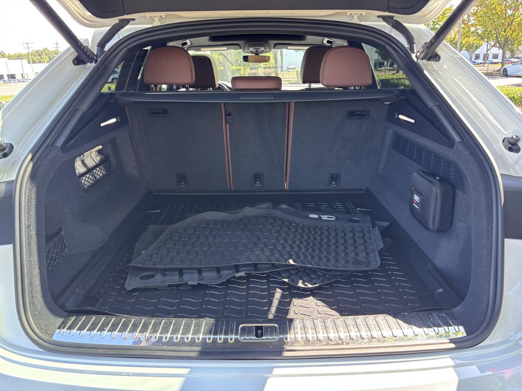 2025 AUDI Q8 55 PREMIUM 缩略图 35