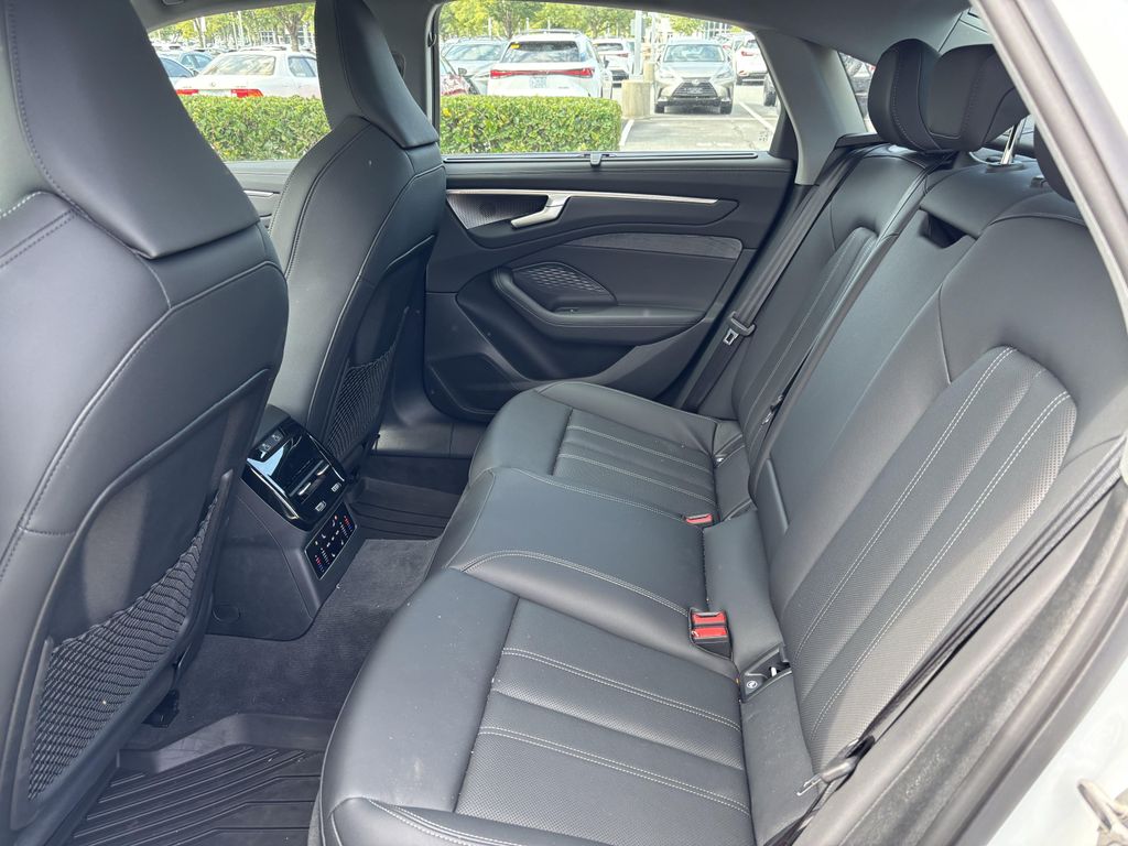 صورة مصغرة 18 لـ 2026 AUDI A6 PRESTIGE QUATTRO S TRONIC