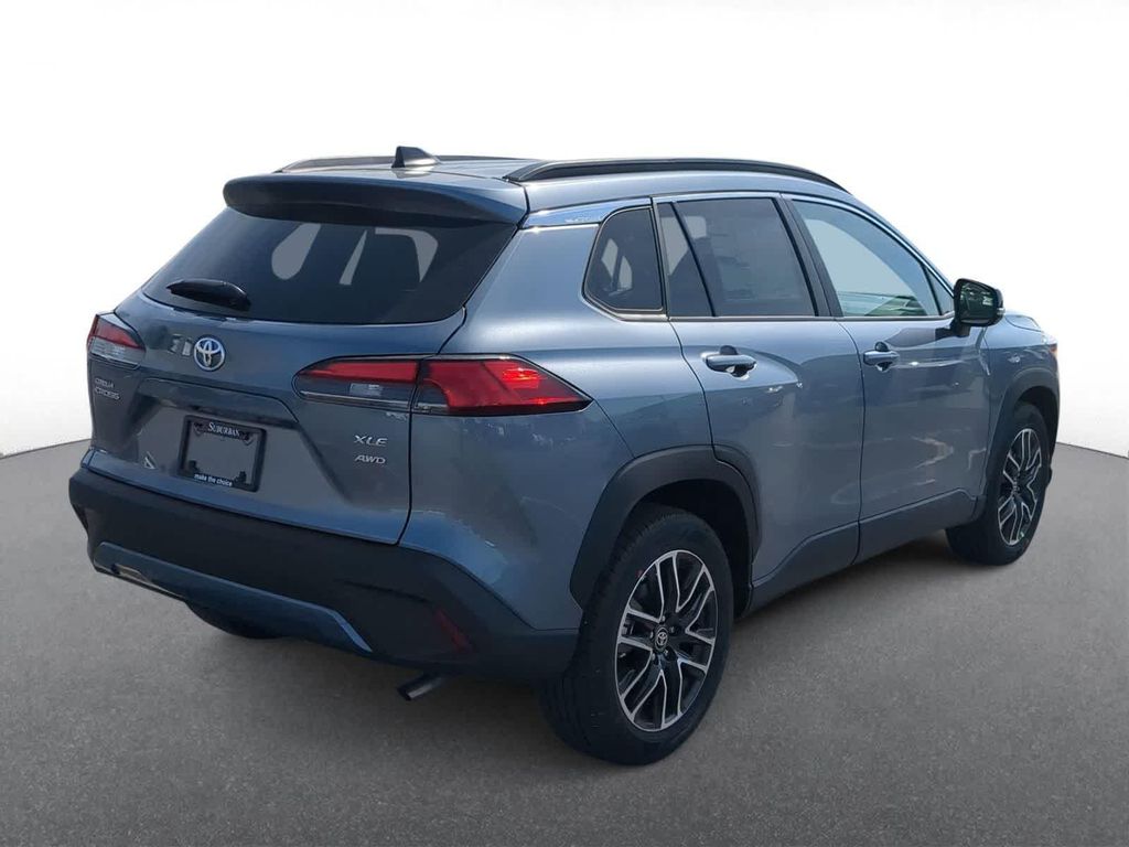 TOYOTA COROLLA CROSS - 8