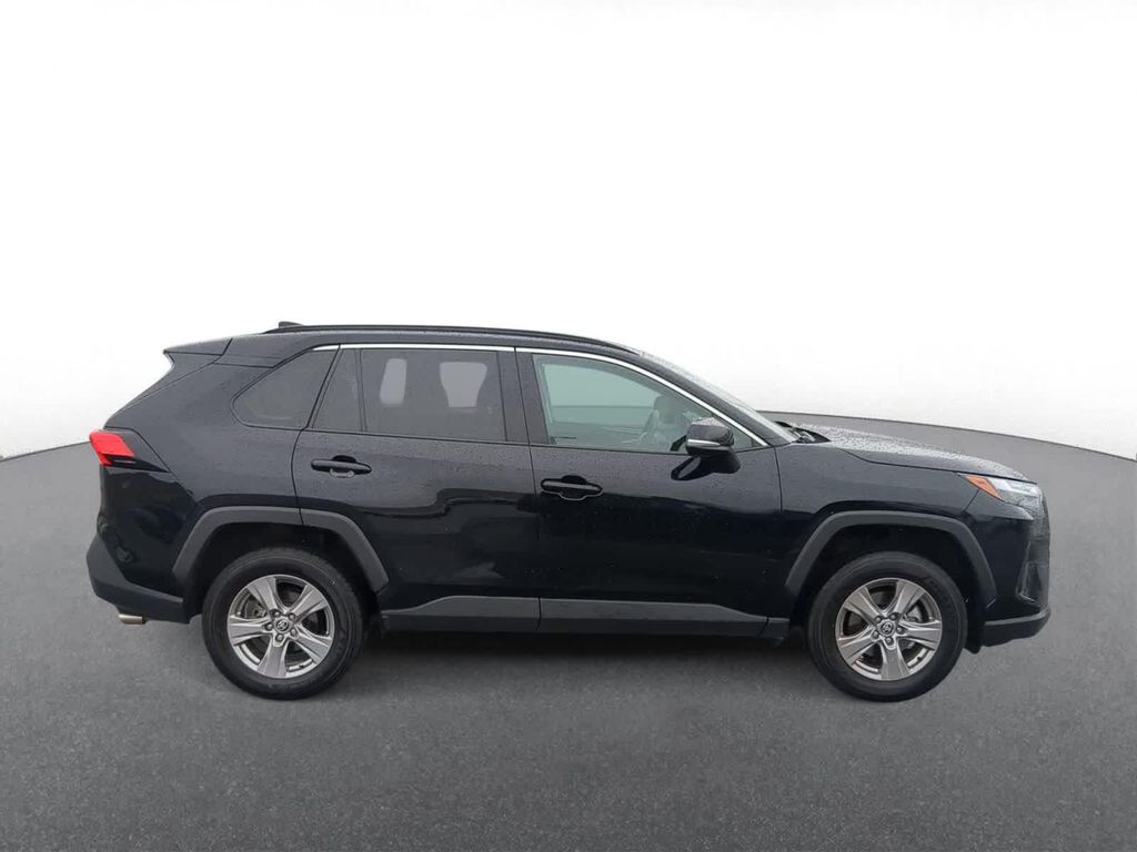 TOYOTA RAV4 - 9