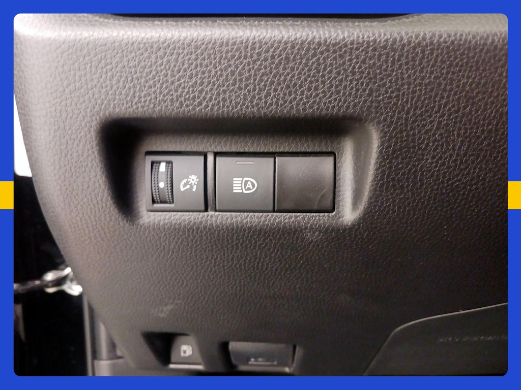 صورة 16 لـ 2025 Toyota RAV4 HYBRID LE