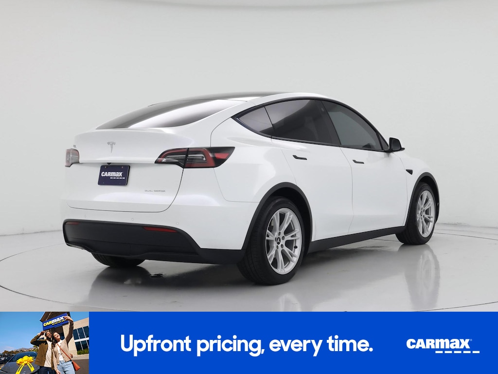 TESLA MODEL Y LONG RANGE - 10