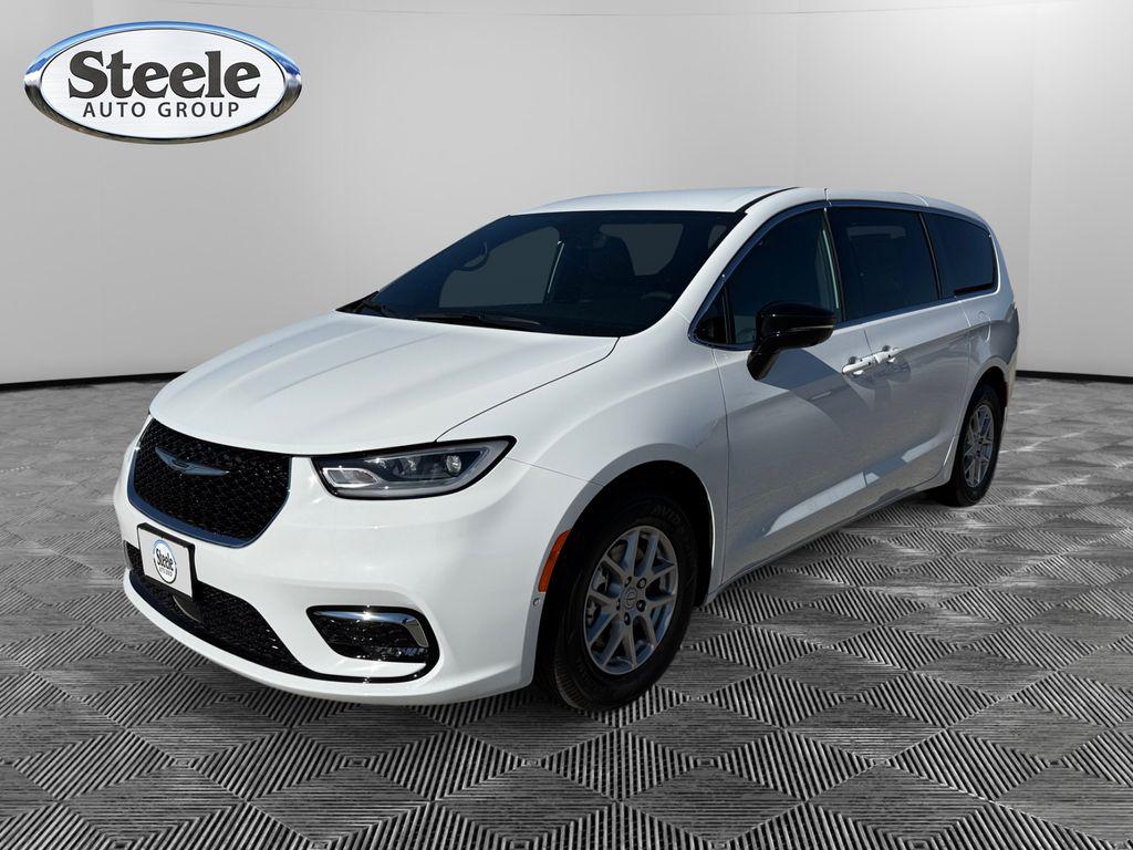 New 2026 Chrysler Pacifica L