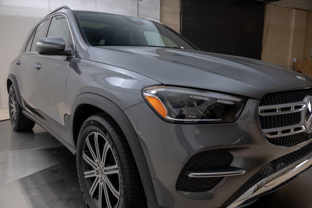صورة 10 لـ 2025 Mercedes-BENZ GLE
