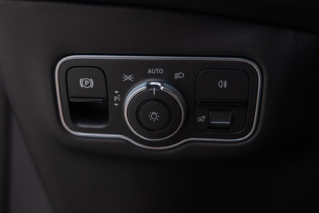صورة مصغرة 32 لـ 2026 Aston Martin DBX 707