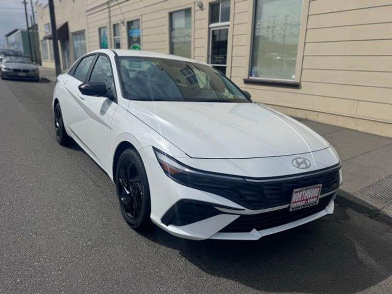 New 2026 Hyundai ELANTRA SEL Sport