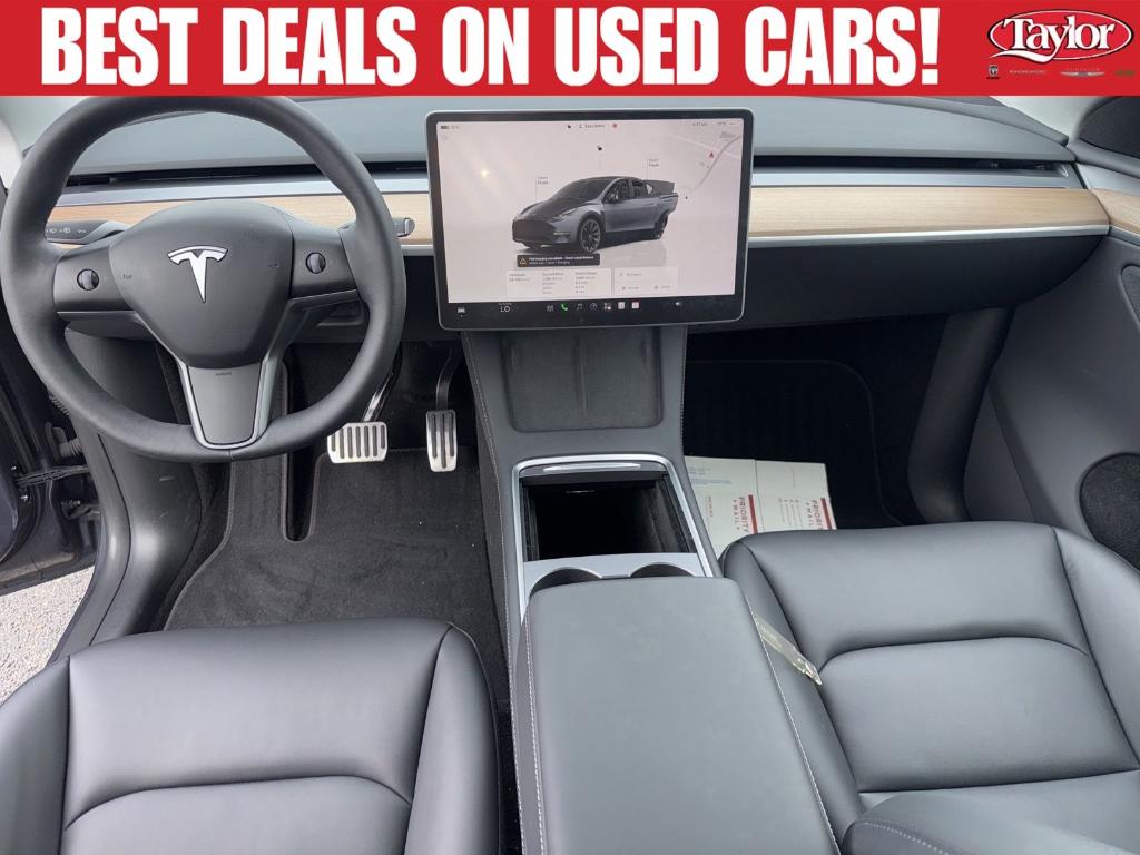 TESLA MODEL Y LONG RANGE - 8