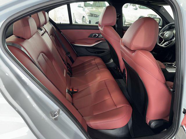 صورة 11 لـ 2026 BMW 330 NA