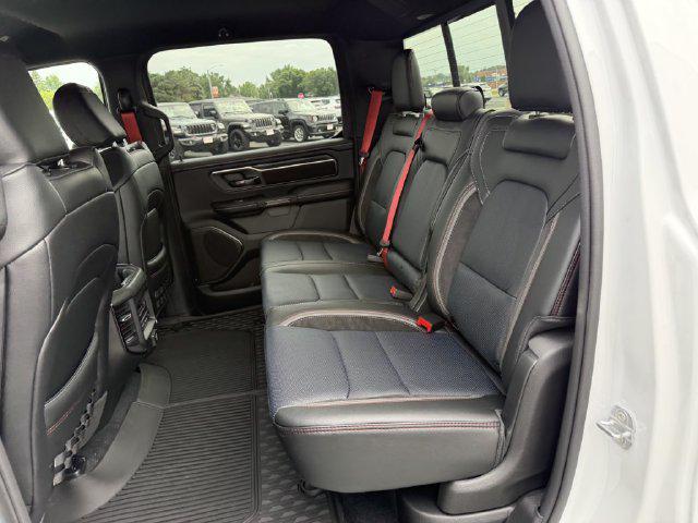 صورة مصغرة 15 لـ 2026 RAM 1500 LARAMIE