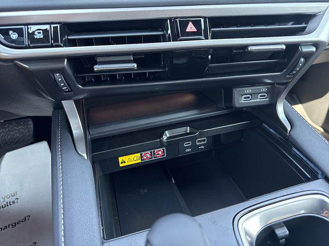 صورة مصغرة 15 لـ 2026 Lexus RX 350 PREMIUM