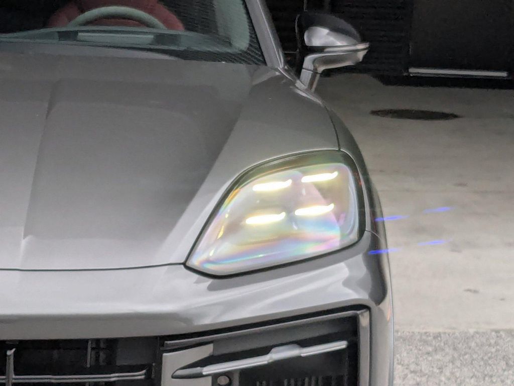 2026 Porsche CAYENNE 缩略图 12