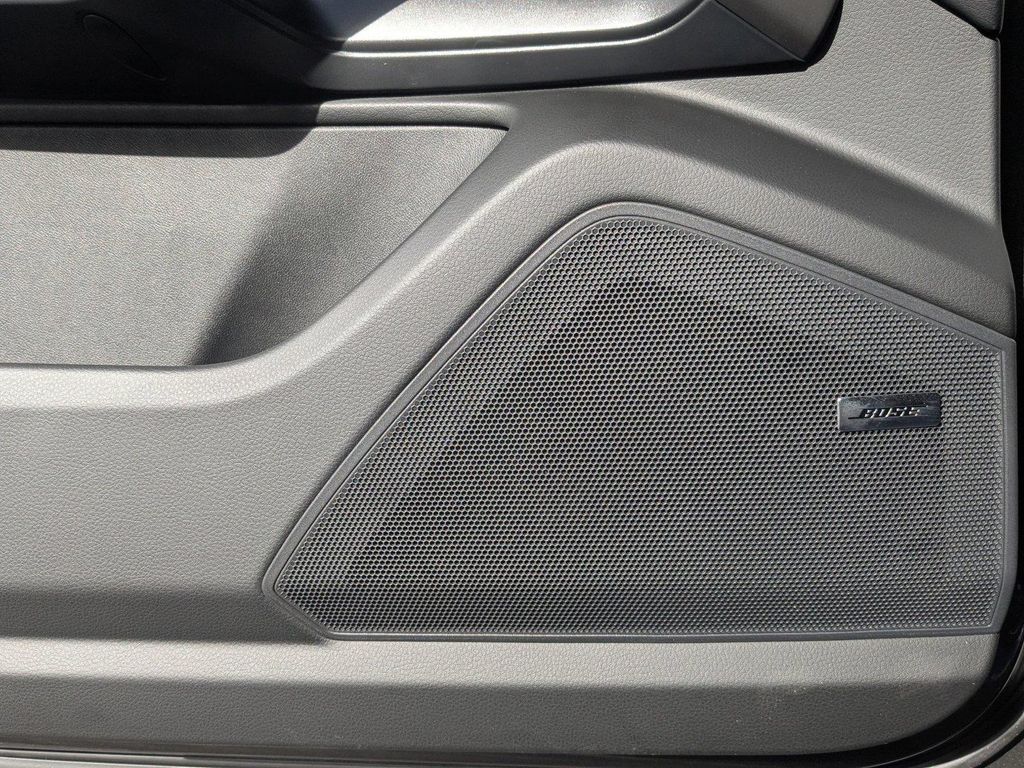 2026 Porsche CAYENNE — миниатюра 14