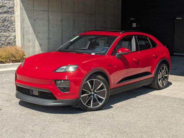 New 2026 Porsche Macan Macan Electric 4