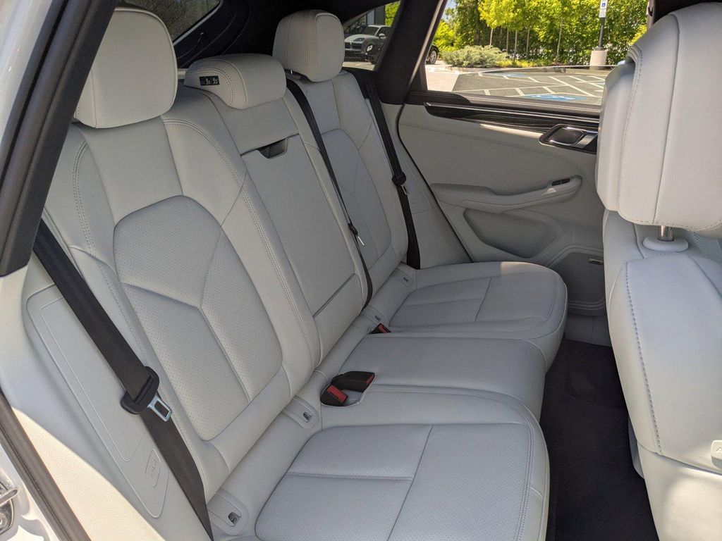 2026 Porsche MACAN — миниатюра 25