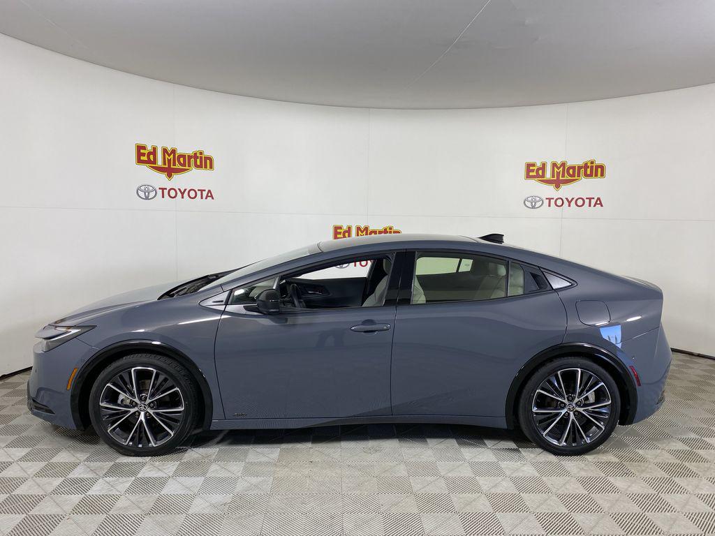 صورة 13 لـ 2024 Toyota PRIUS LIMITED