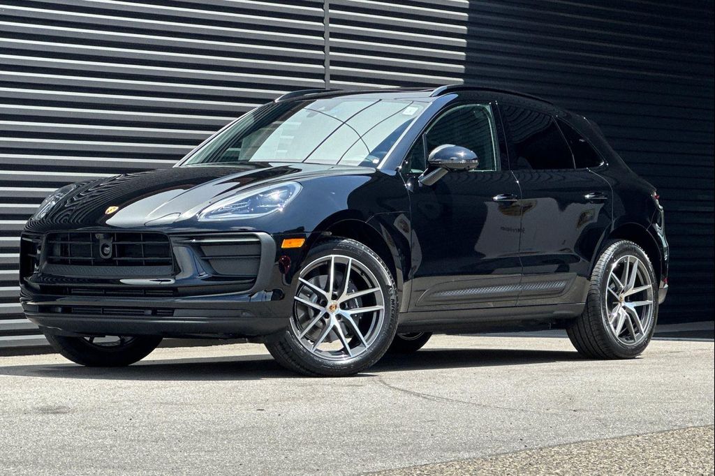 New 2026 Porsche Macan Macan
