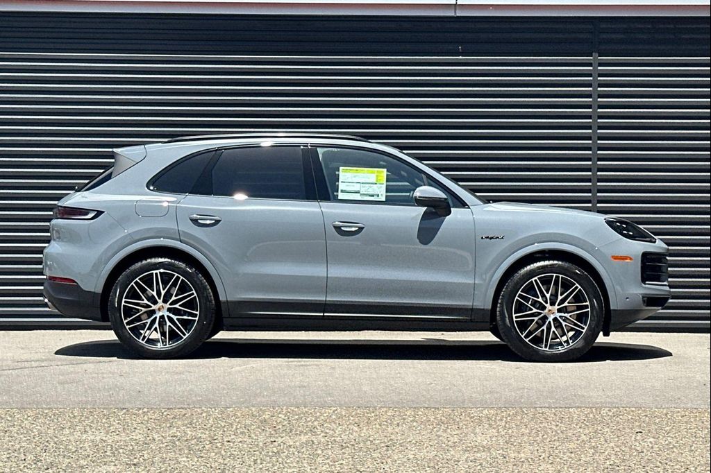 PORSCHE CAYENNE - 9