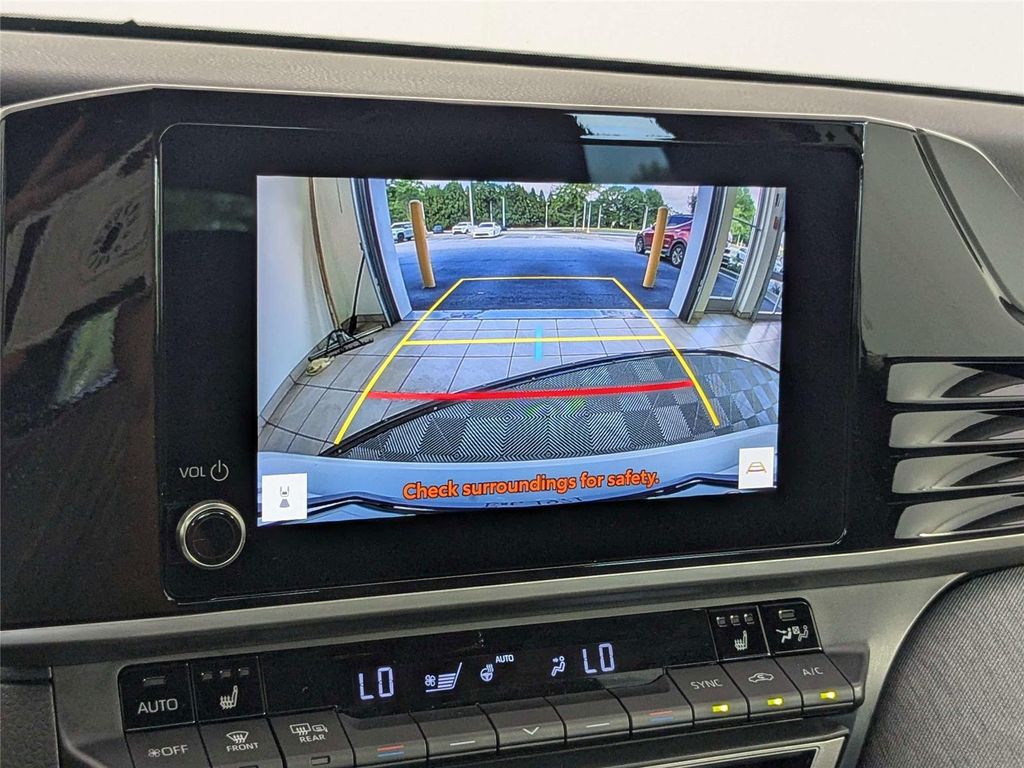 صورة مصغرة 19 لـ 2026 Toyota CAMRY LE