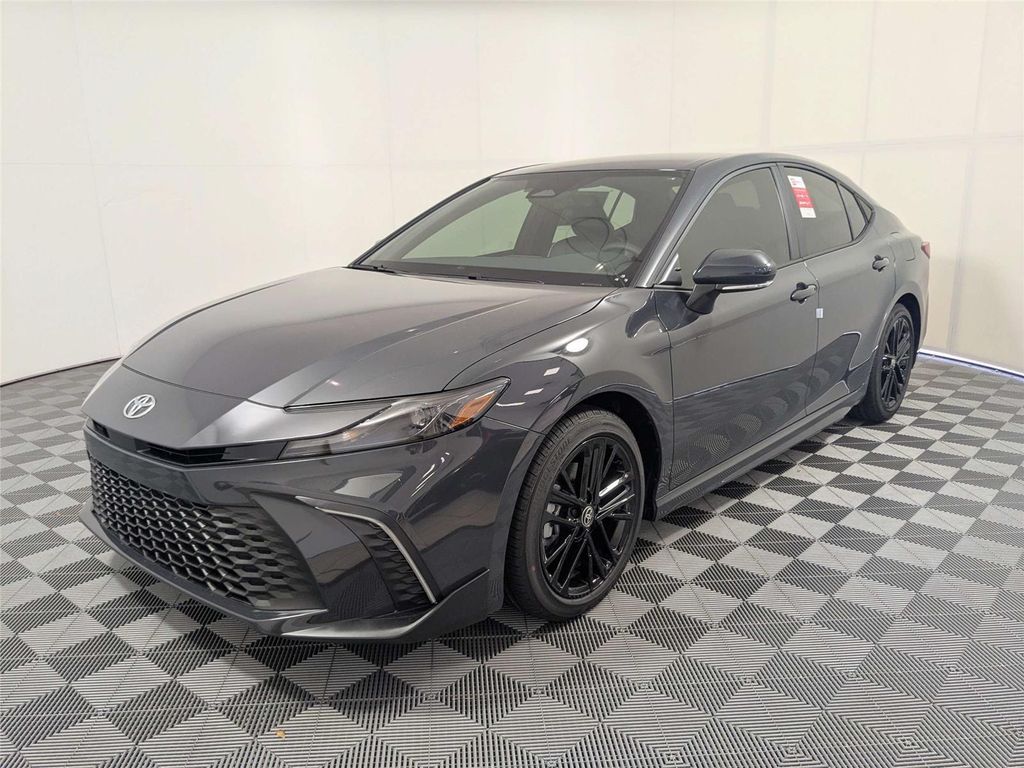 2026 Toyota CAMRY SE 缩略图 2