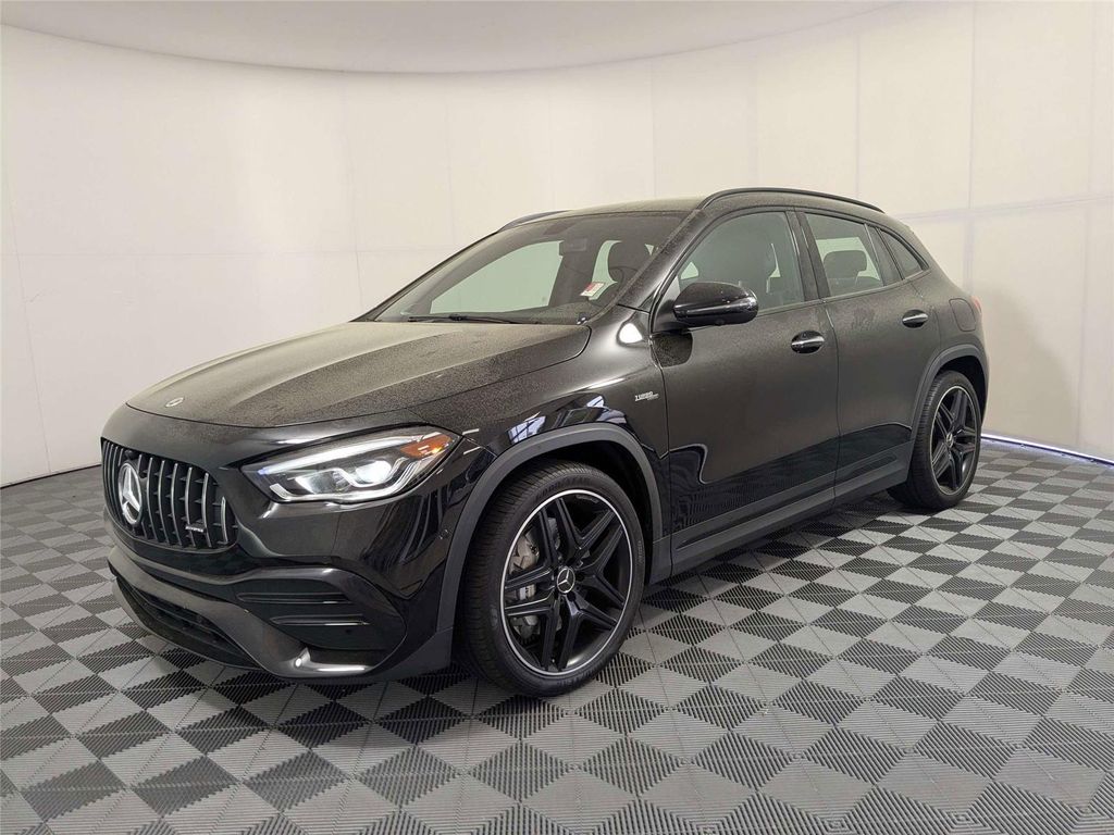 MERCEDES-BENZ GLA-CLASS AMG - 2