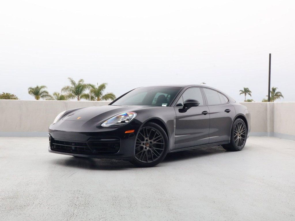 صورة 1 لـ 2023 Porsche PANAMERA 4