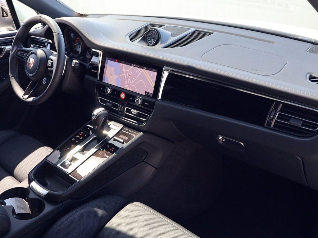 صورة مصغرة 25 لـ 2026 Porsche MACAN