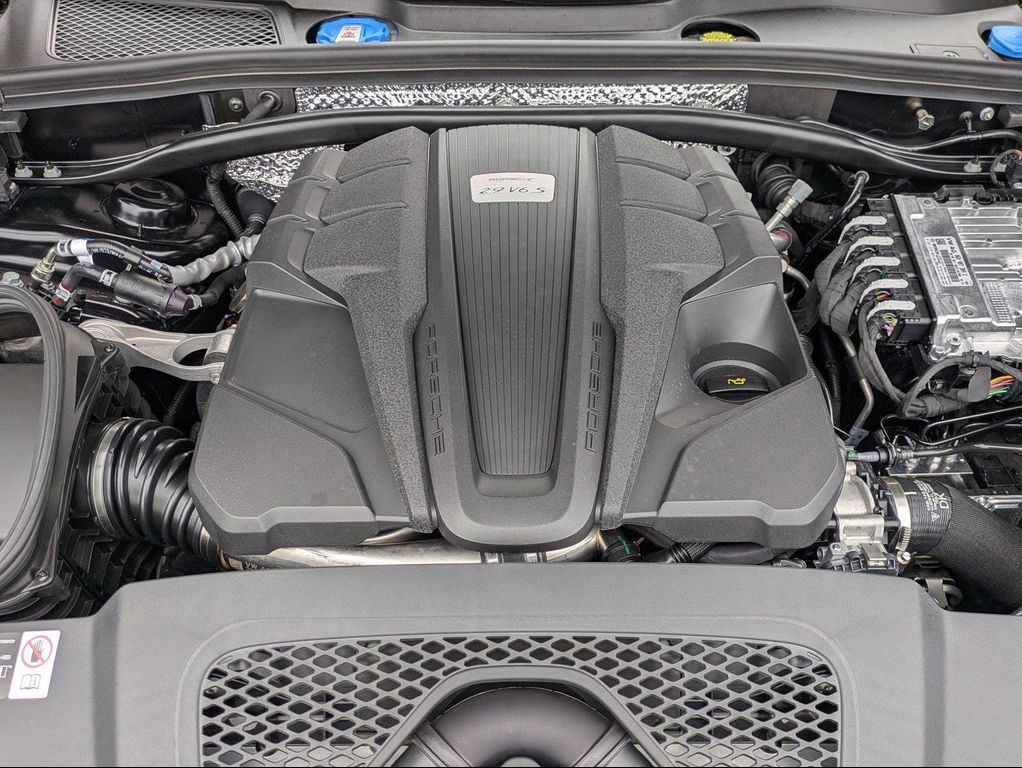 2025 Porsche MACAN — миниатюра 27