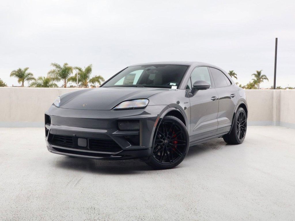 New 2026 Porsche Macan Macan Electric Turbo