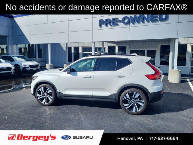 صورة 2 لـ 2024 Volvo XC40 B5 ULTIMATE DARK THEME