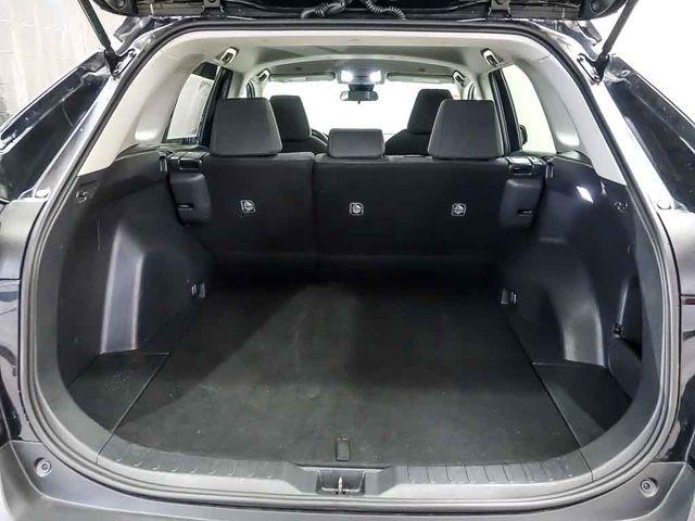 صورة مصغرة 22 لـ 2025 Toyota RAV4 LE