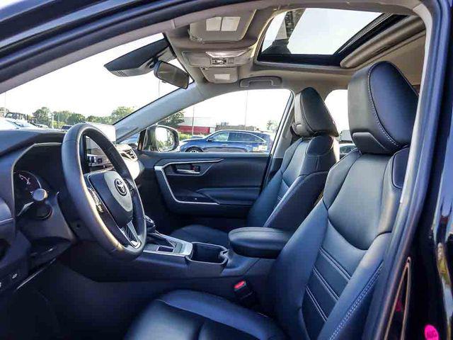 صورة مصغرة 11 لـ 2024 Toyota RAV4 XLE PREMIUM