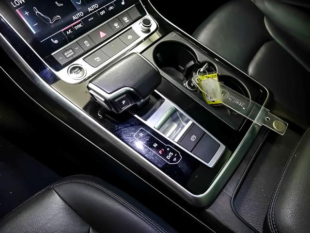 2023 AUDI Q7 55 PREMIUM 缩略图 23