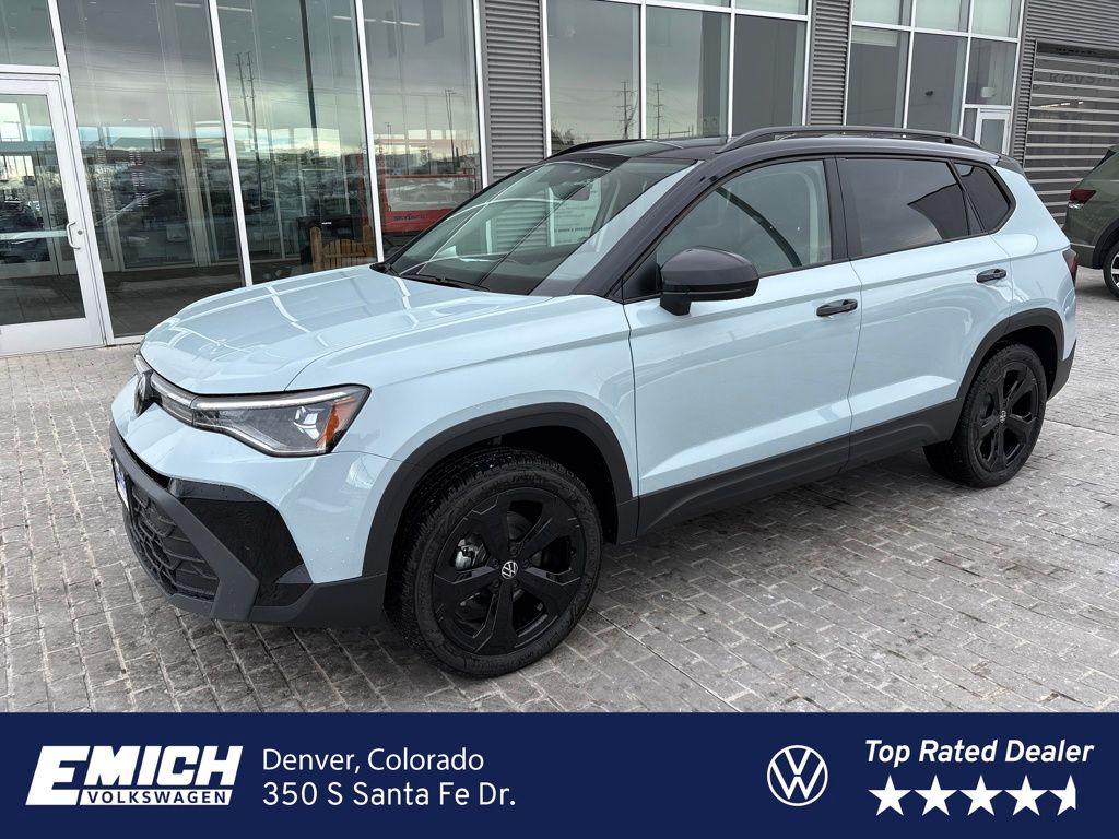 New 2026 Volkswagen Taos SE Black