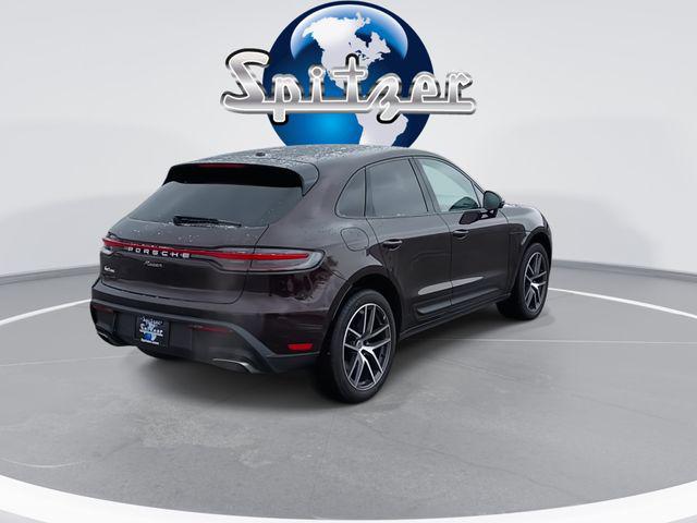 2023 Porsche MACAN photo 9