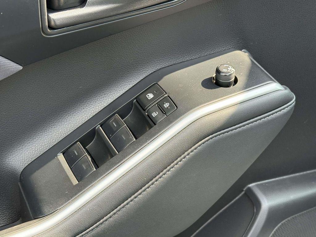 2023 Toyota HIGHLANDER L — миниатюра 29