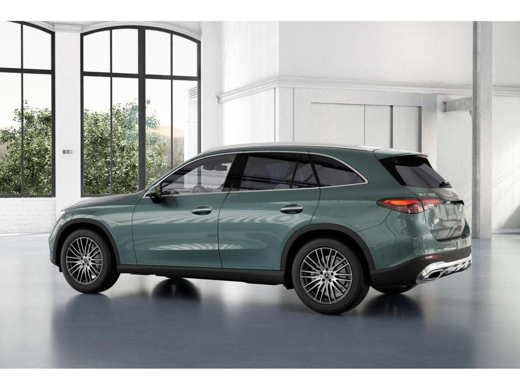 2026 Mercedes-BENZ GLC — миниатюра 30