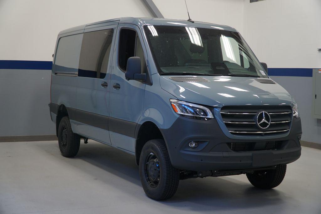 New 2026 Mercedes-Benz Sprinter 2500 Crew 144 WB