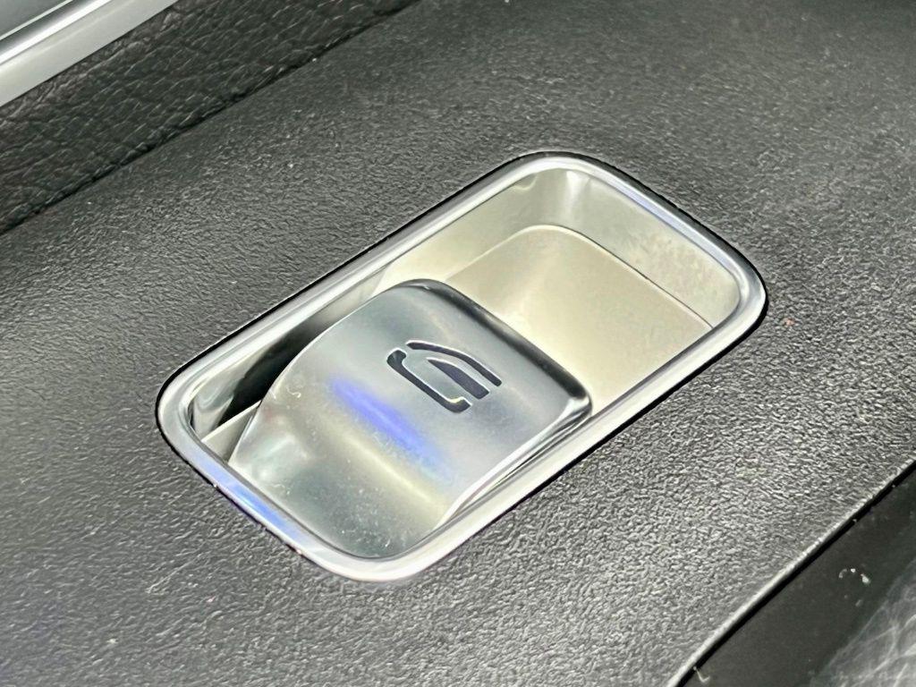 2026 Mercedes-BENZ GLS — миниатюра 59