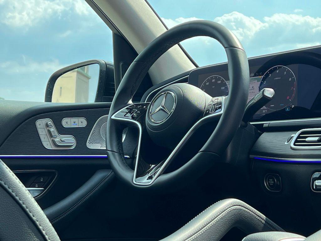 2026 Mercedes-BENZ GLS — миниатюра 21