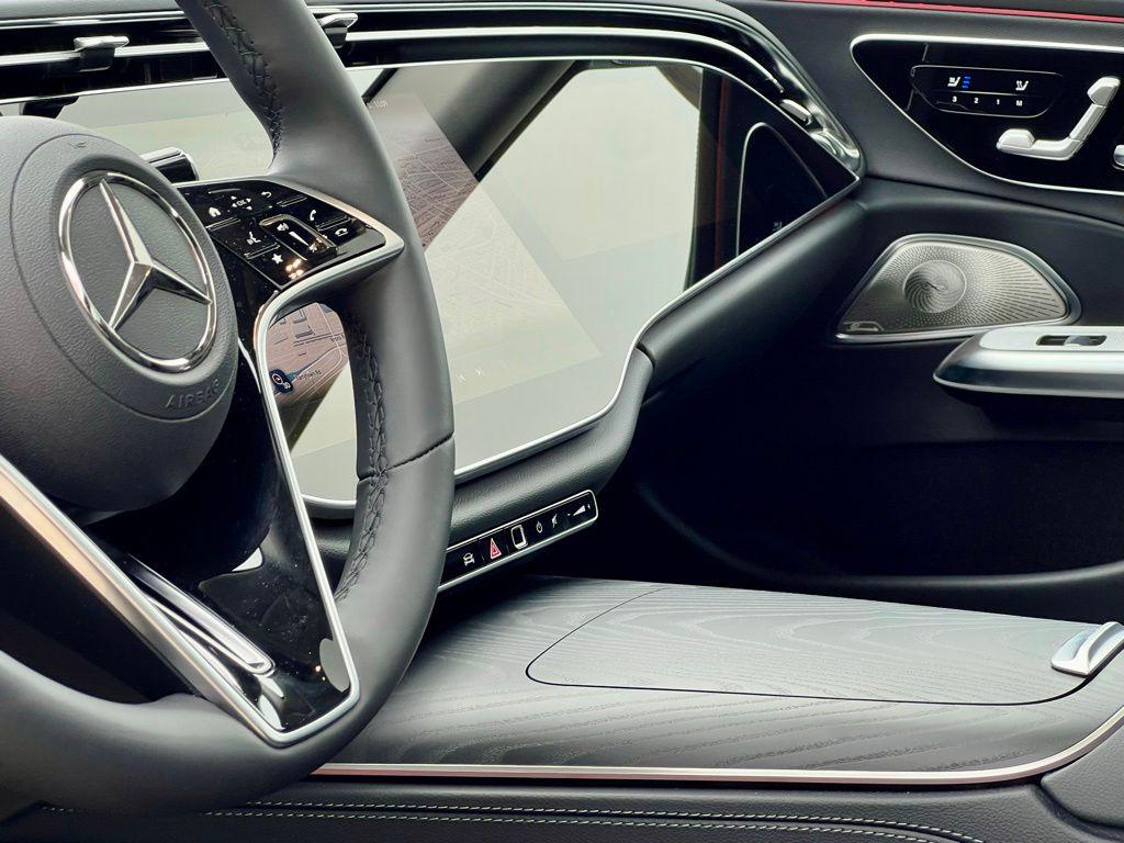 صورة مصغرة 25 لـ 2026 Mercedes-BENZ E-CLASS