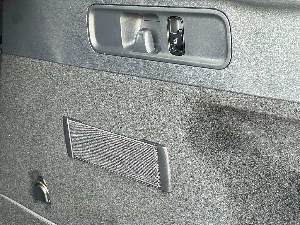 صورة مصغرة 41 لـ 2026 Mercedes-BENZ GLC